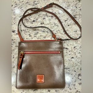Dooney & Bourke crossbody / shoulder bag